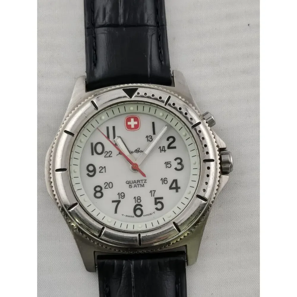 Vintage Mens Eddie Bauer Swiss Tritium Watch Backlight Leather New Band Runs